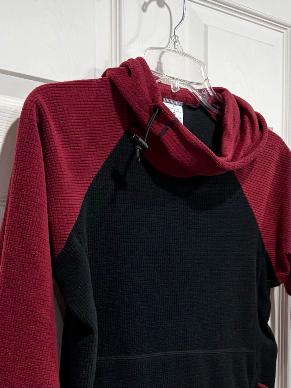 Melanzana Women’s Medium Micro Grid Hoodie Black Dark Red Jacket GUC Microgrid - Picture 2 of 7